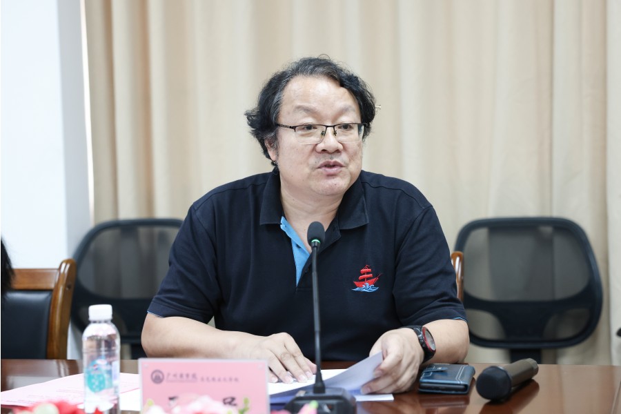 王院長_900副本.jpg