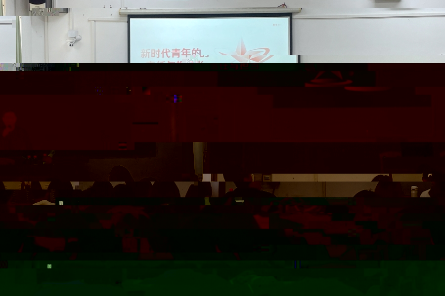 何校900.jpg